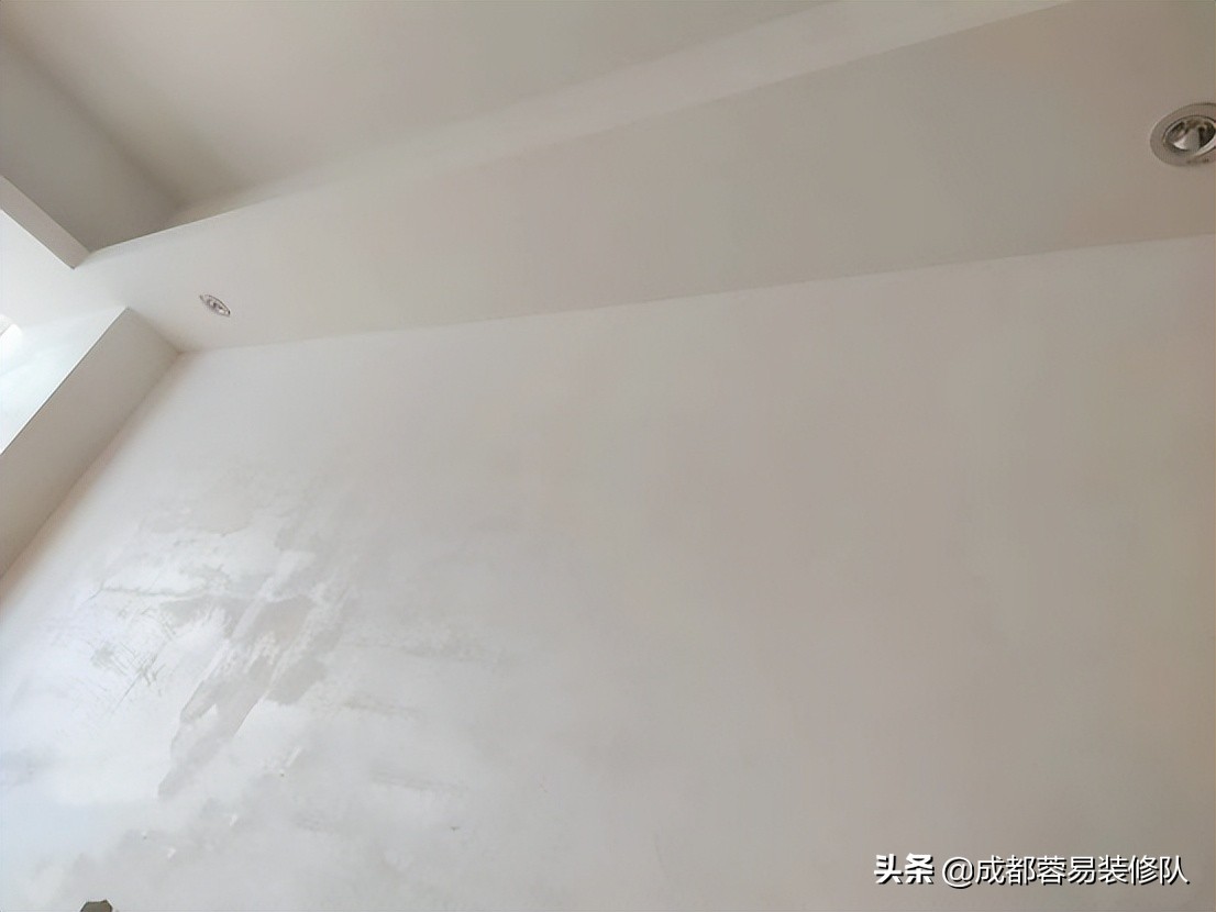 乳胶漆开裂如何处理,家里乳胶漆开裂怎么办视频