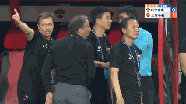 武磊2021年对皇家马德里精彩表现,海港7-0梅州客家武磊上演帽子戏法