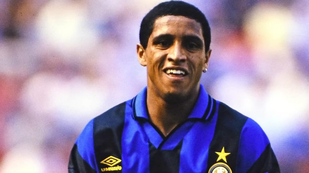 卡洛斯大腿腿围,卡洛斯巅峰时期腿部力量有多大