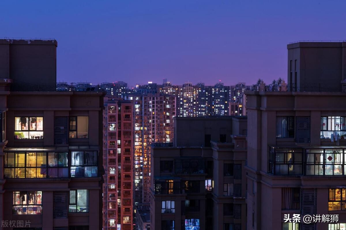 2岁宝宝半夜睡觉出汗磨牙,2岁宝宝半夜睡觉突然大哭