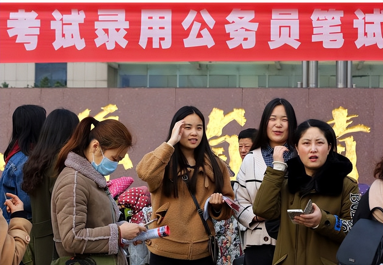 护士教师哪个更有前途,医护人员职业排名