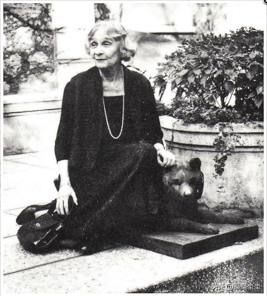 100年前的她竟如此胆大？拿破仑后人玛丽，探讨人类不快乐的秘密