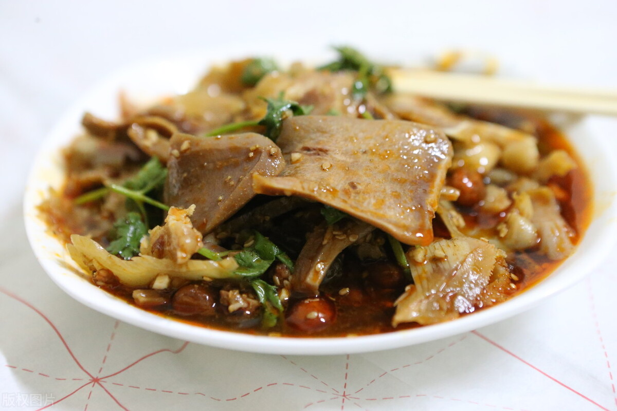 成都和重庆为什么老是吵架,重庆和成都之争叫什么