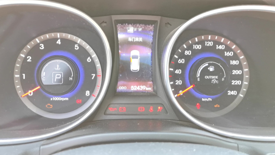 仪表盘指示灯容易被忽视,仪表盘模糊不清该怎么形容