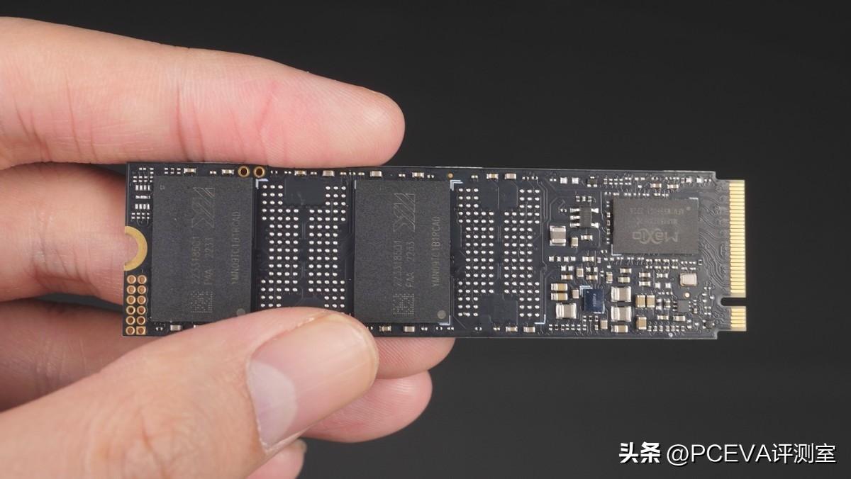 有缓存和无缓存的ssd固态硬盘,有缓存pcie4.0硬盘推荐