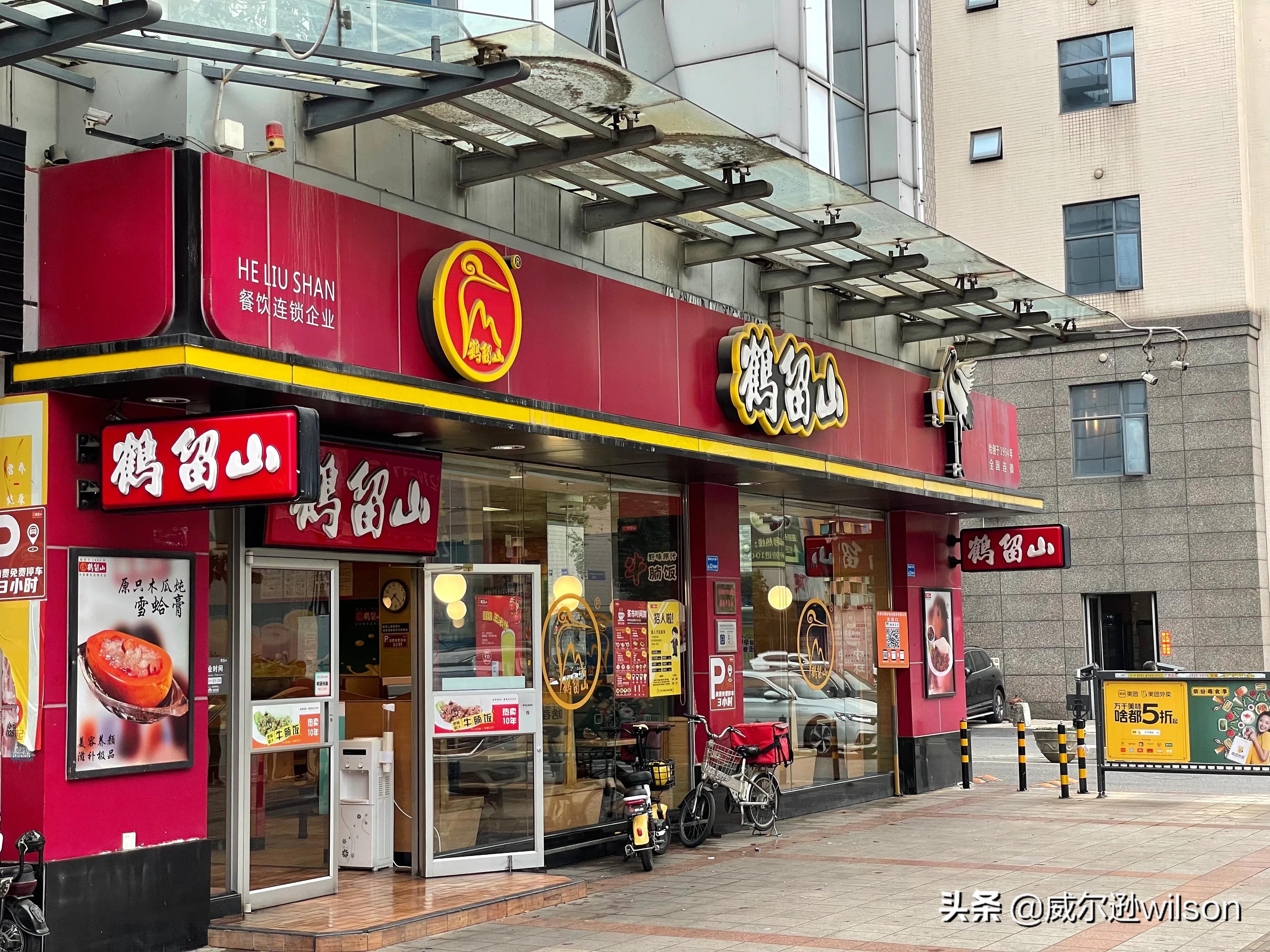 东莞有一条商业街，名字十分高大上，里面卖的却是五金零配件