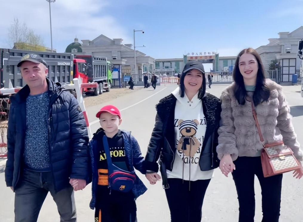 中国小伙娶乌克兰基辅媳妇,中国男足娶外国老婆