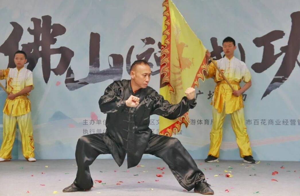 中国足协和中国足球主教练一肩挑,中国足协为什么不选国足主帅