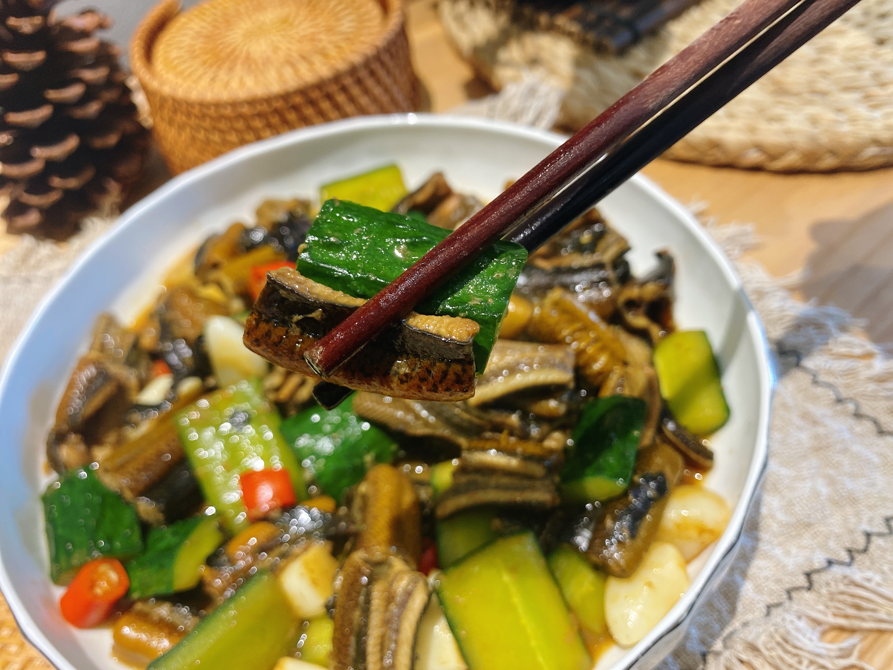 小暑吃什么小暑时节应如何养生,大暑时节吃什么节气美食有讲究