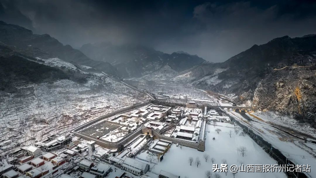 从未见过的绝美景点,长城摄影师