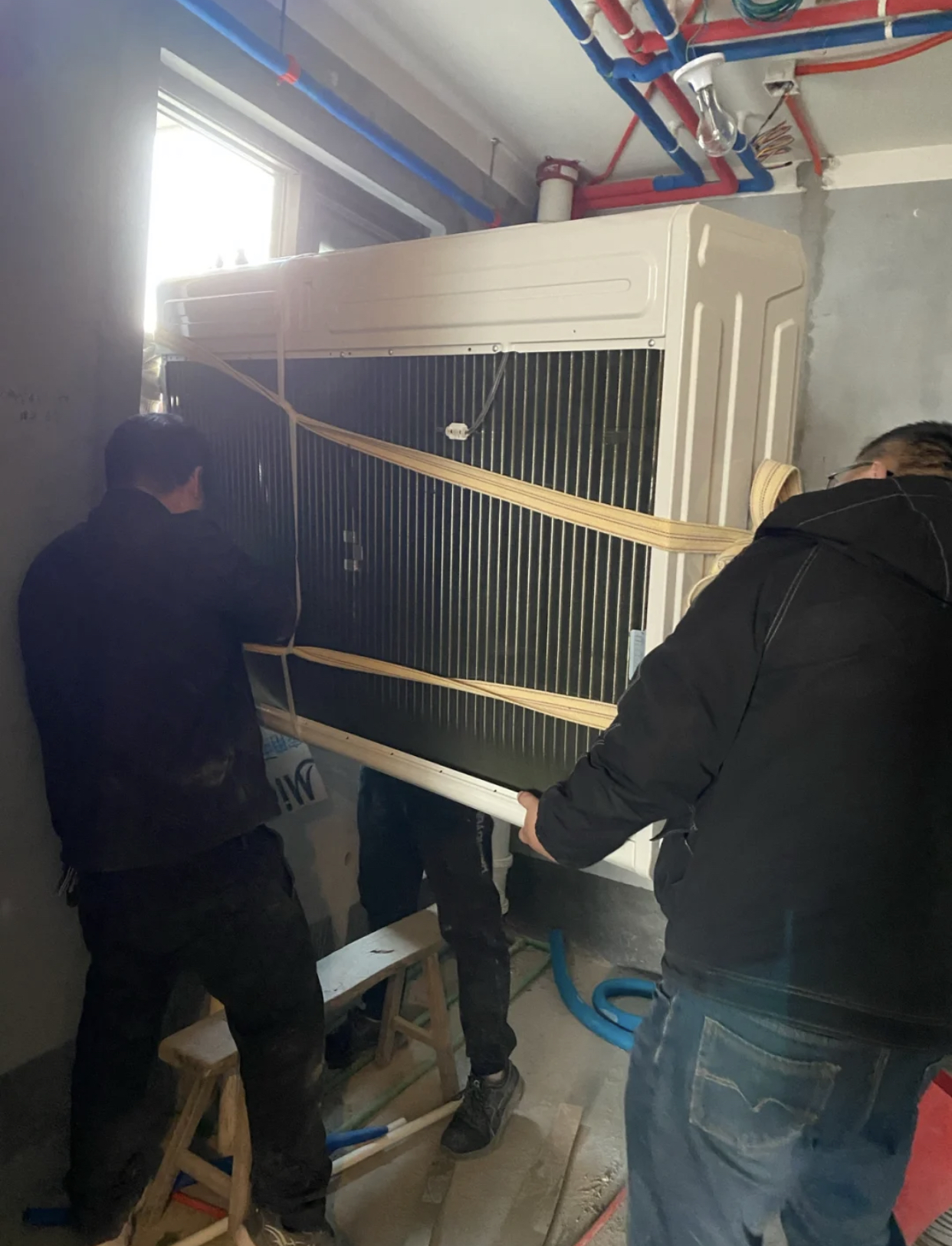 中央空调费用高不高,中央空调电费比普通空调贵多吗