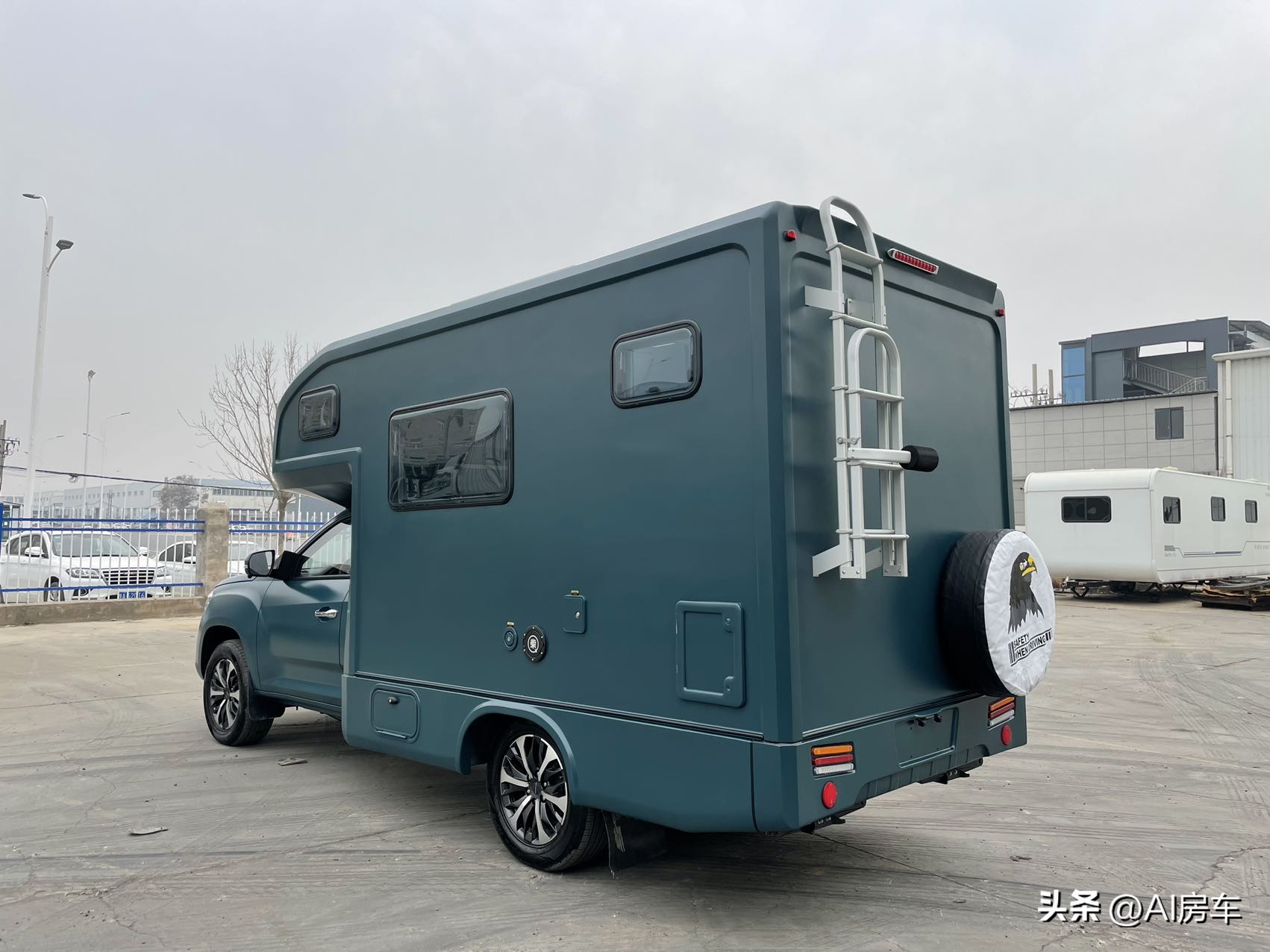 上汽大通t70柴油自动高配版房车,大通t70升顶四驱房车