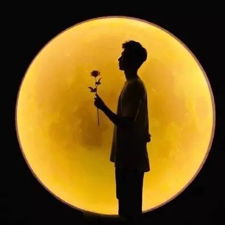 情侣头像来我身边给你温暖,情侣头像我细数时光只为与你相见