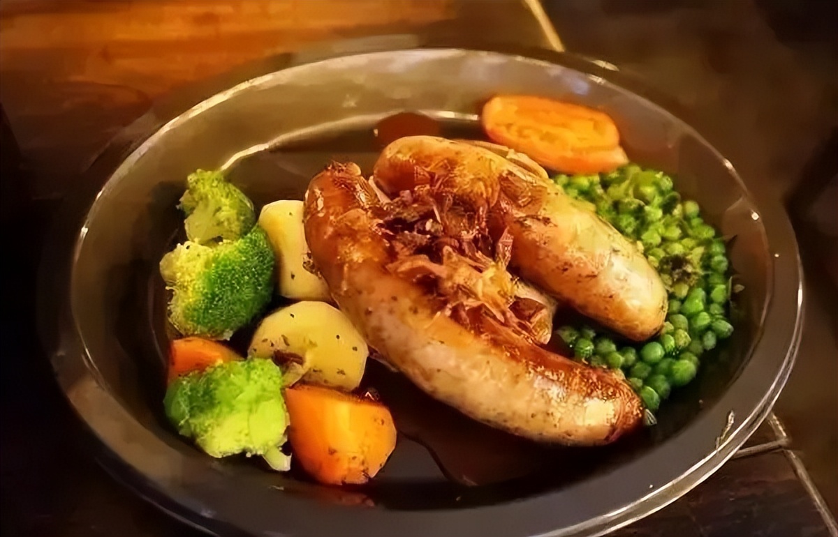 英国菜真的又丑又恶心吗,英国菜到底是什么