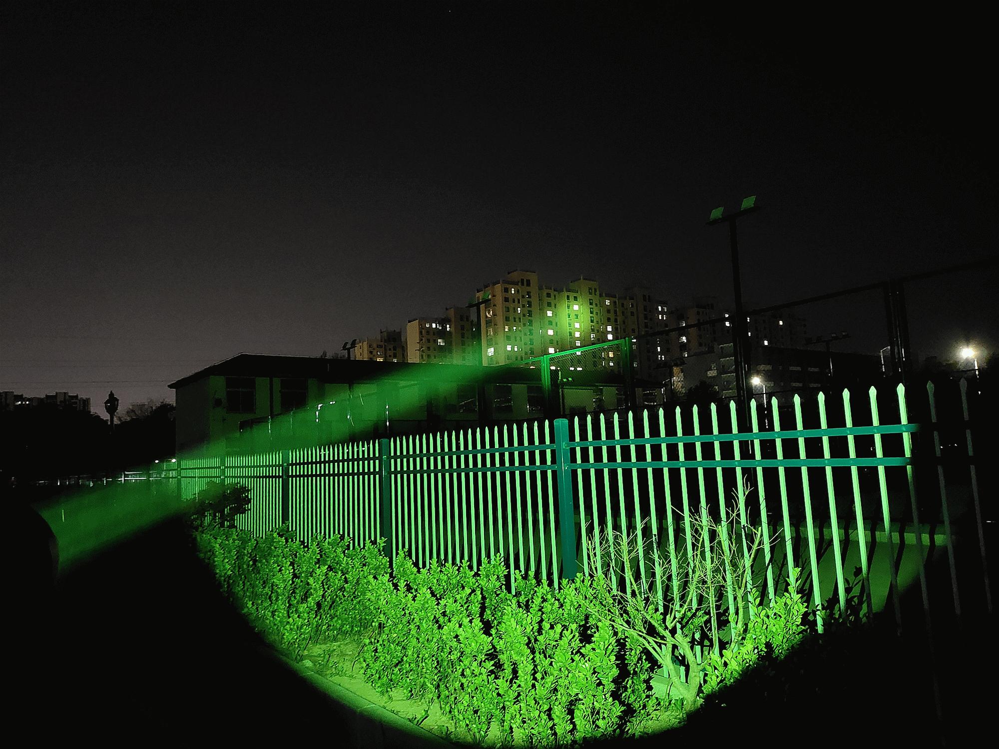 双光源任切换，千米光柱一线天！CYANSKYH5GT远射手电体验