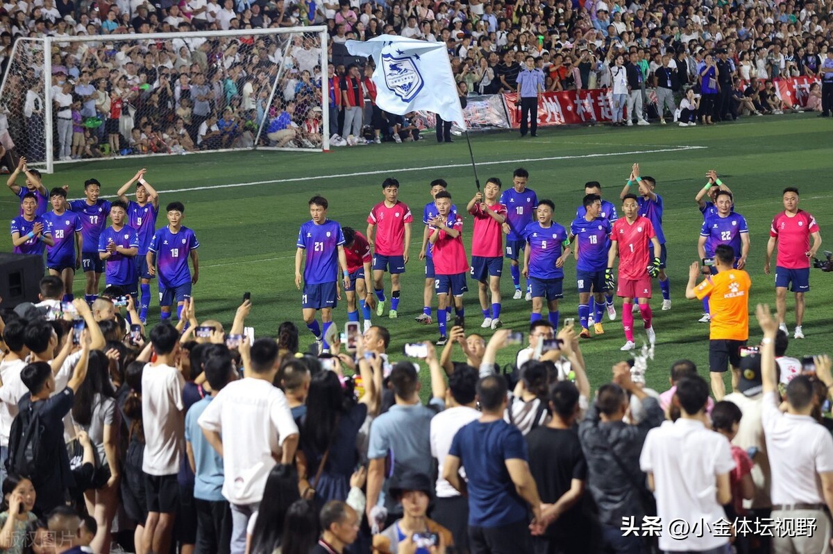 网友想出妙计：村超月薪3000，招1万民工，选30人踢世界杯