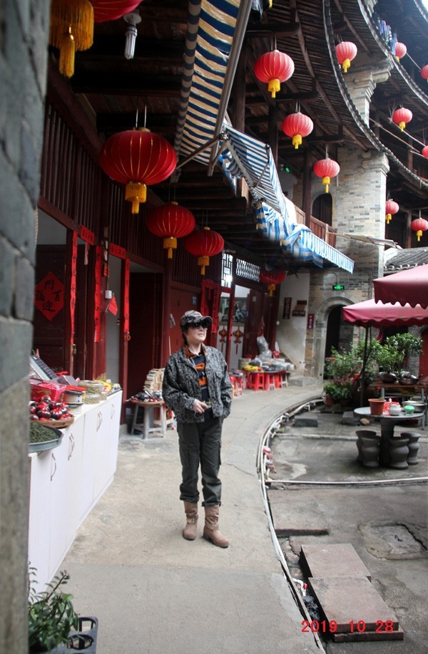 走进世界文化遗产之一福建永定客家土楼