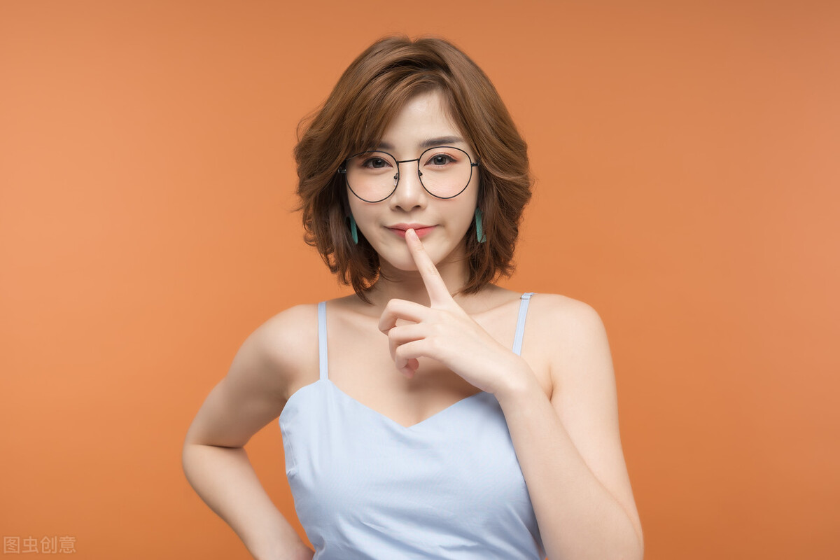 外阴白斑用啥药洗,外阴白斑会传染吗