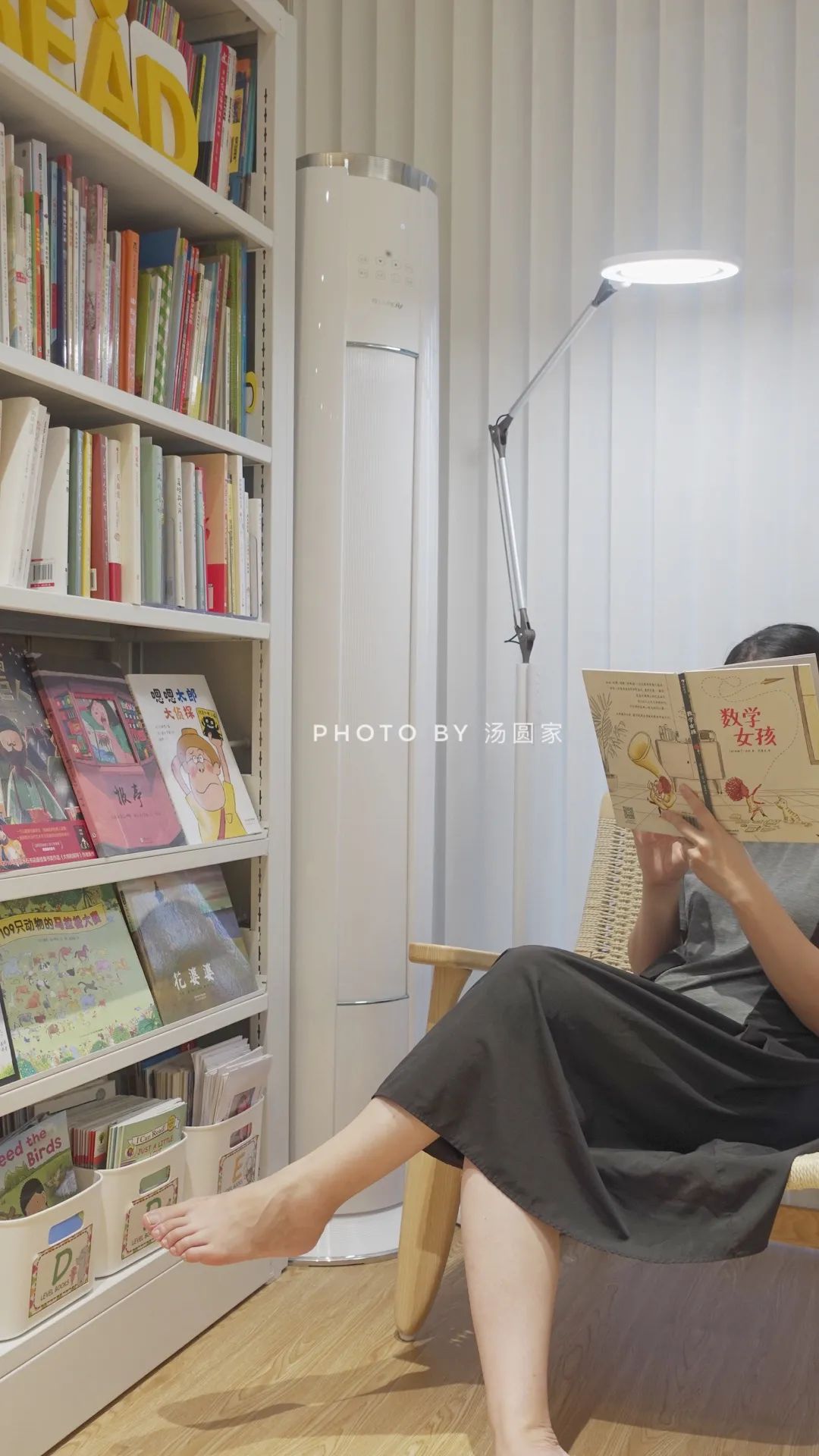 小户型给孩子创造一个读书角,1平米的温馨读书角设计