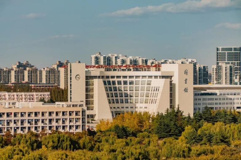 他是中、德联合培养“首位音乐学博士”，主讲硬核课程，近日登上央视！