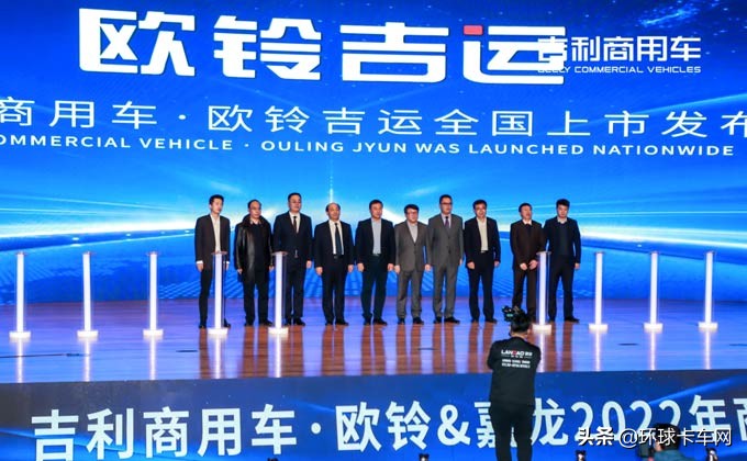 吉利汽车的转型成功案例视频,逆势上扬新能源汽车进入高光时刻