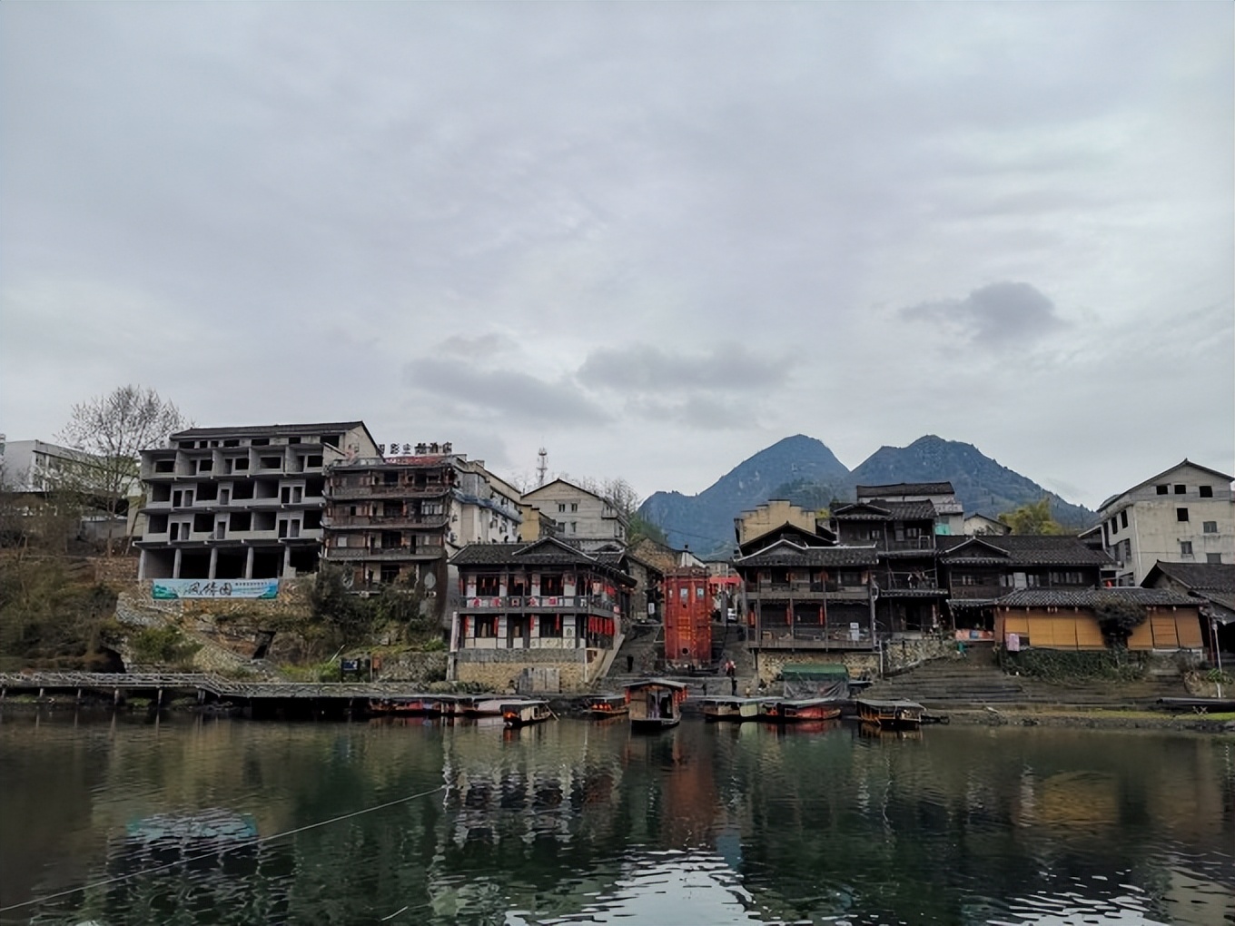 凤凰湘西看古城,湘西游之凤凰古城