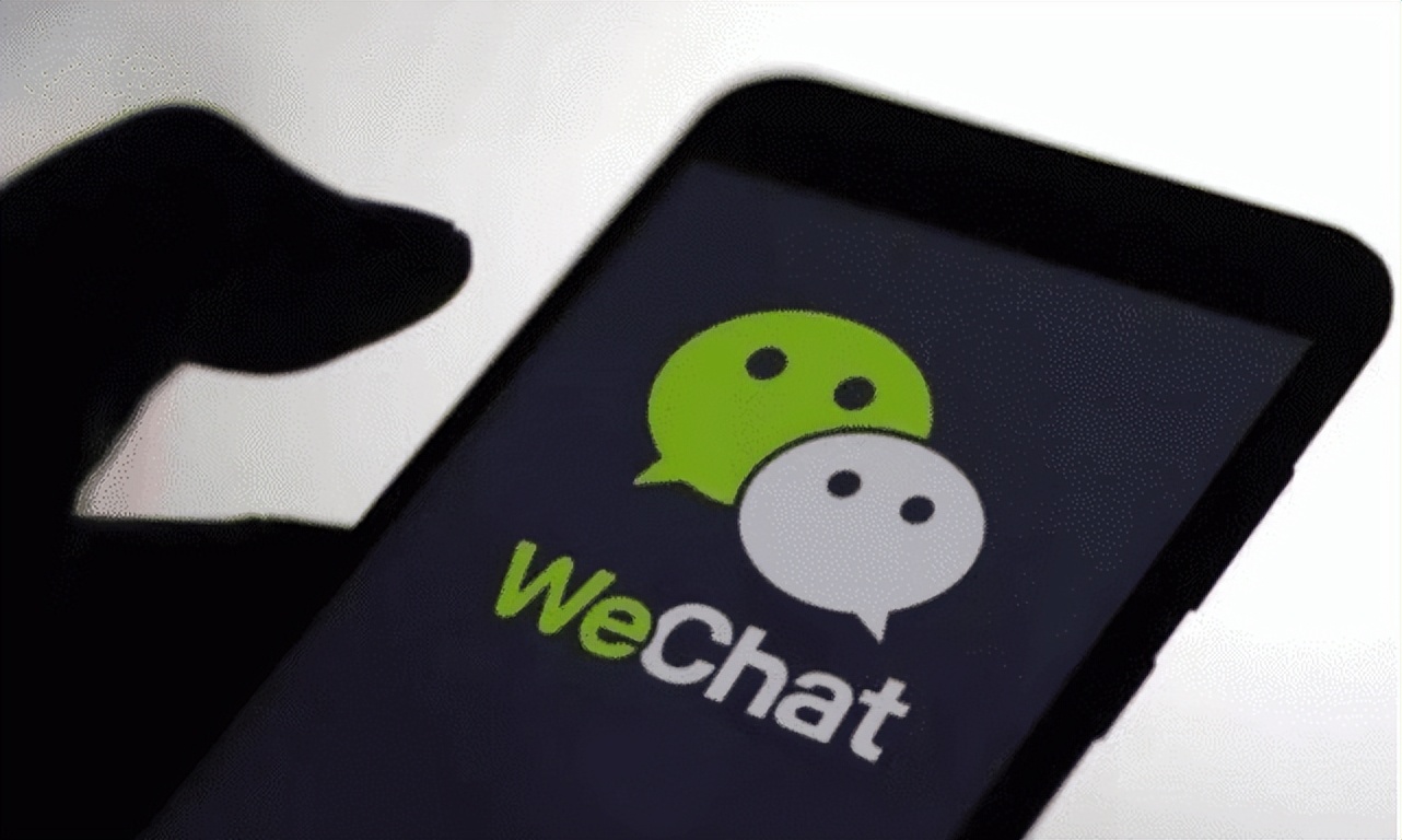 一个人不用手机与世隔绝,没有手机的日子就像与世隔绝