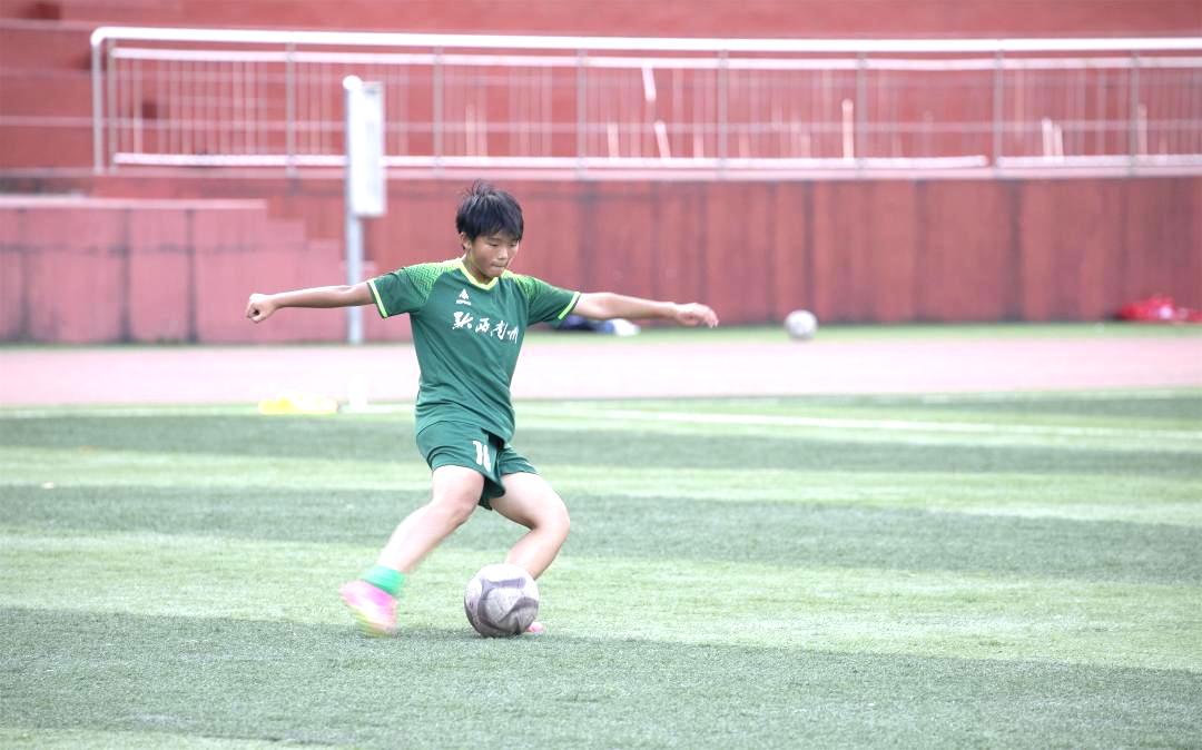 这里山乡气象新丨大山里的“足”变