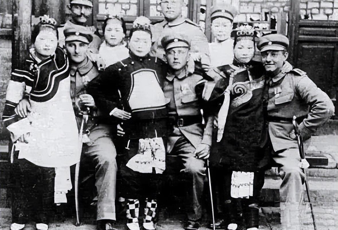 经典老照片奥巴马,奥巴马年轻篮球照片