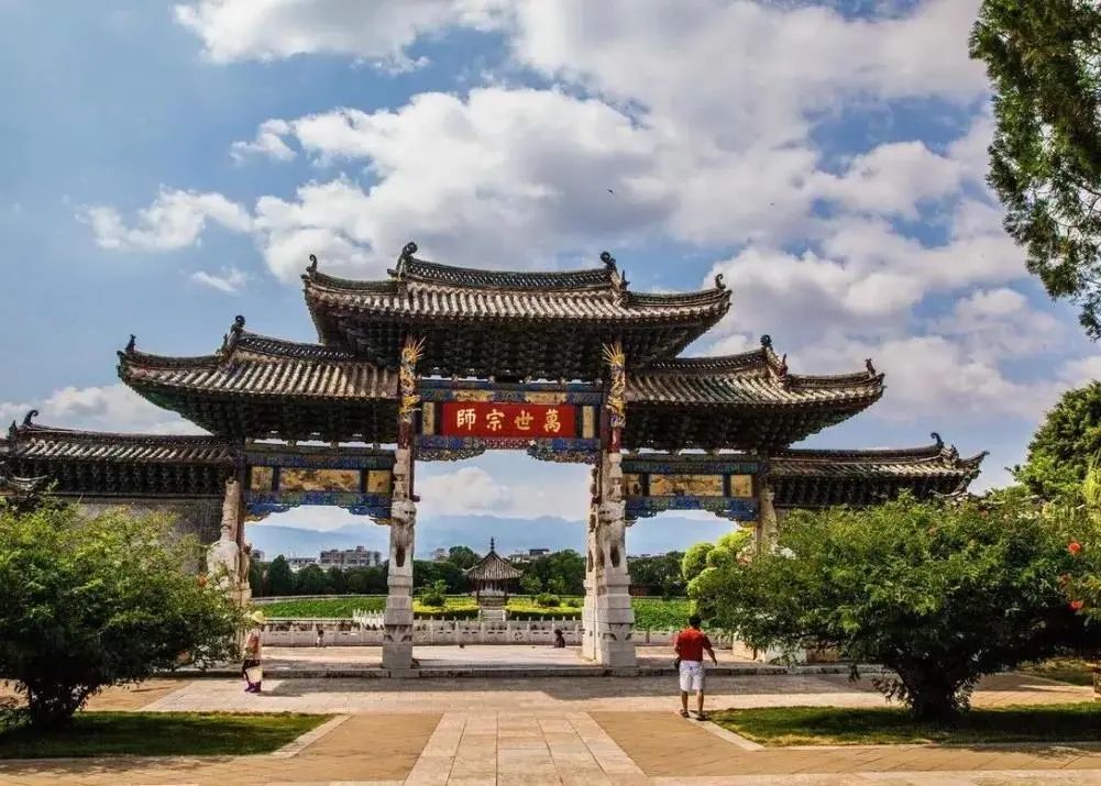 川西云南深度自驾游最佳攻略,滇东南西南大环线旅游