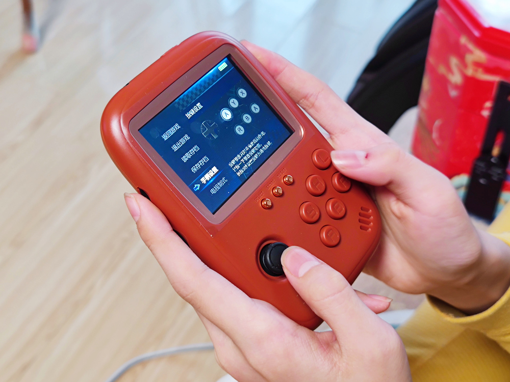 被游戏机充电宝吸引劝退包容的故事