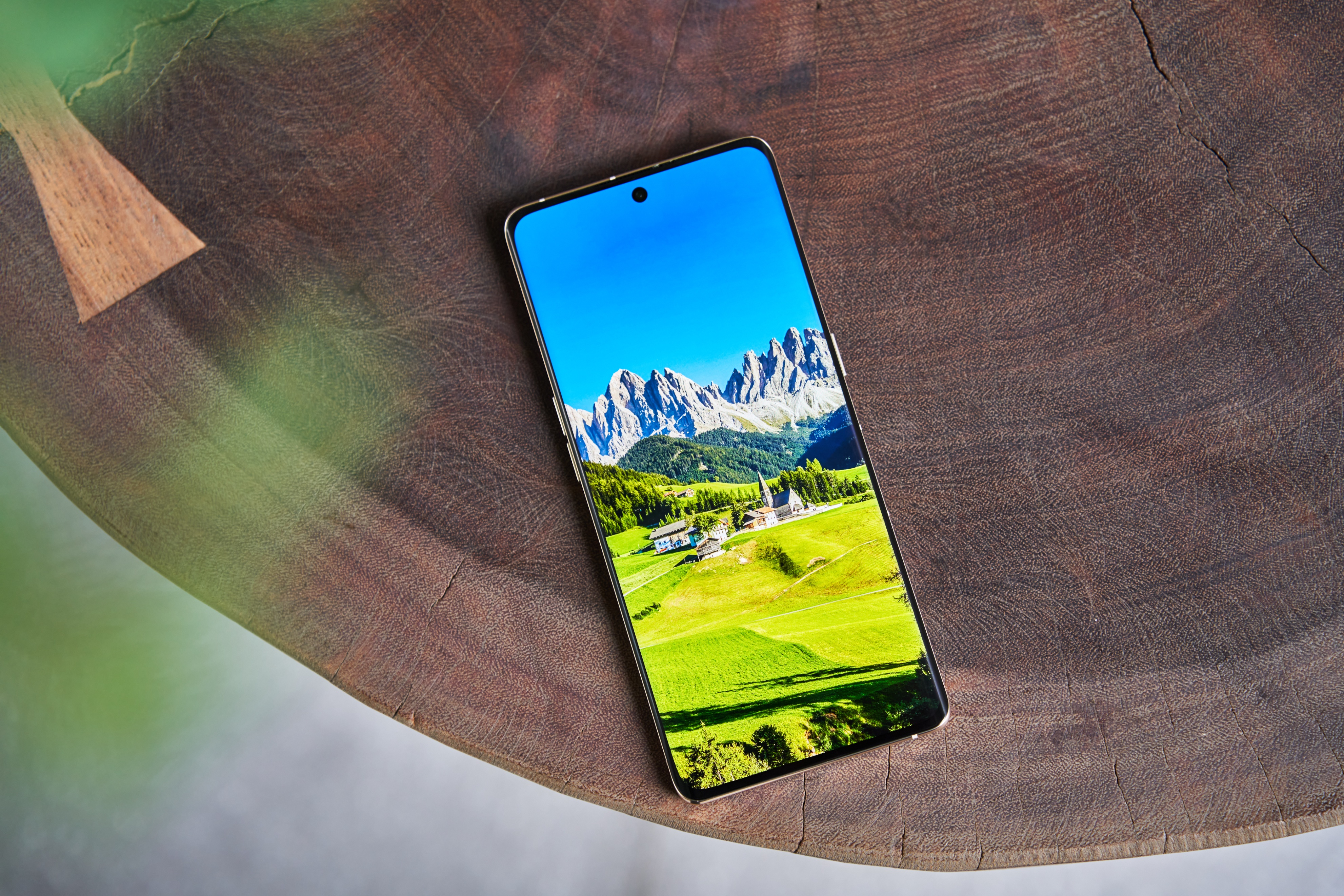 宁愿选二手iPhone也不要国产手机？这种想法真的要改变了