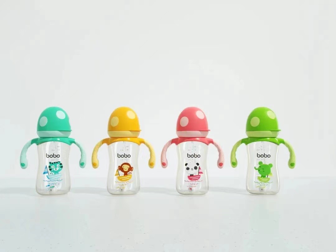 家有水杯请注意！“夺命杯”曾遭央视多次曝光，热水进“毒水”出