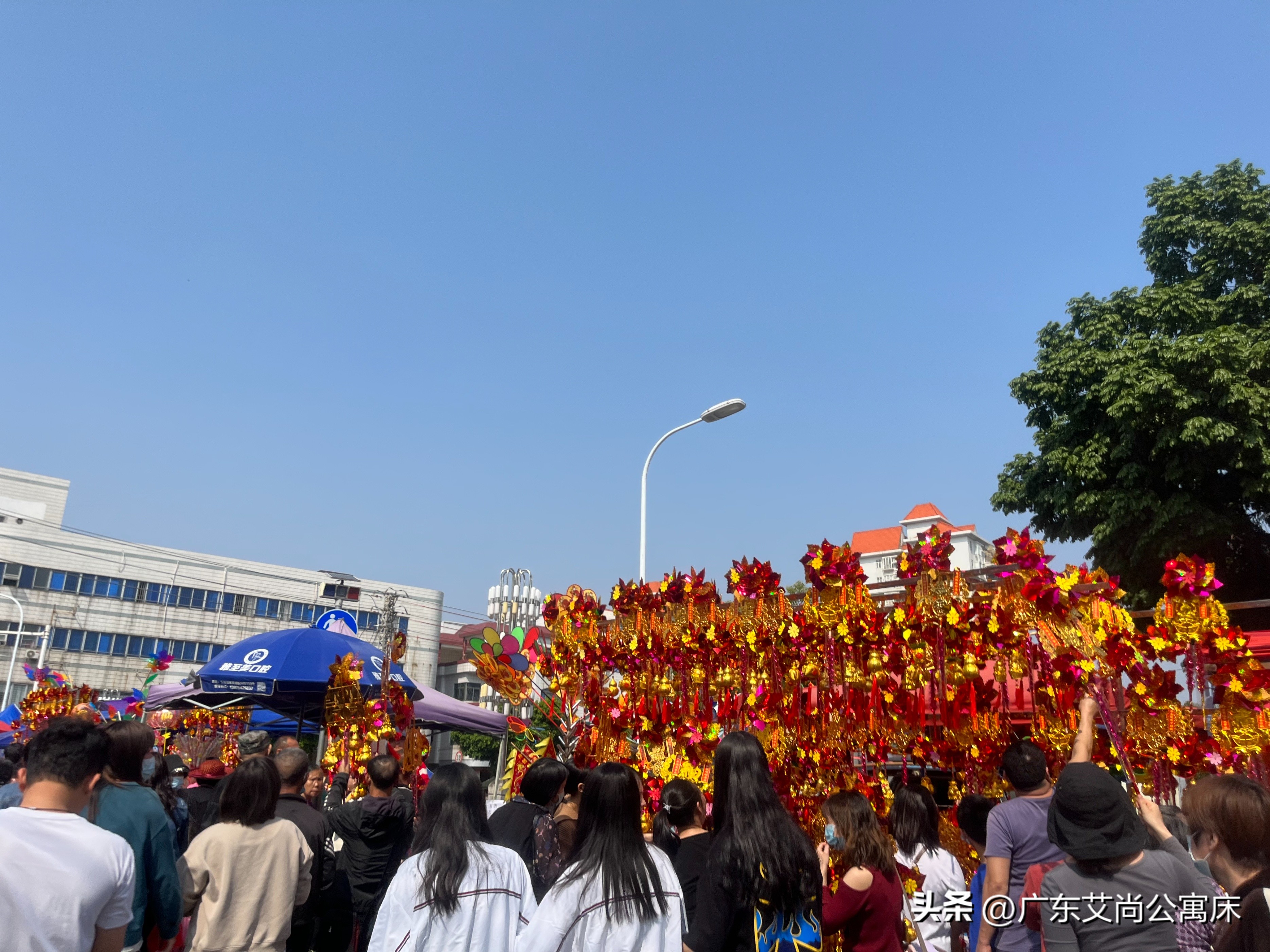 东坑二月二泼水节,东莞东坑月明湖泼水