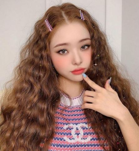 宋智雅白富美人设,韩国名模宋智雅抖音