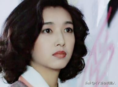 纸片人身材的女星,纸片人身材女星