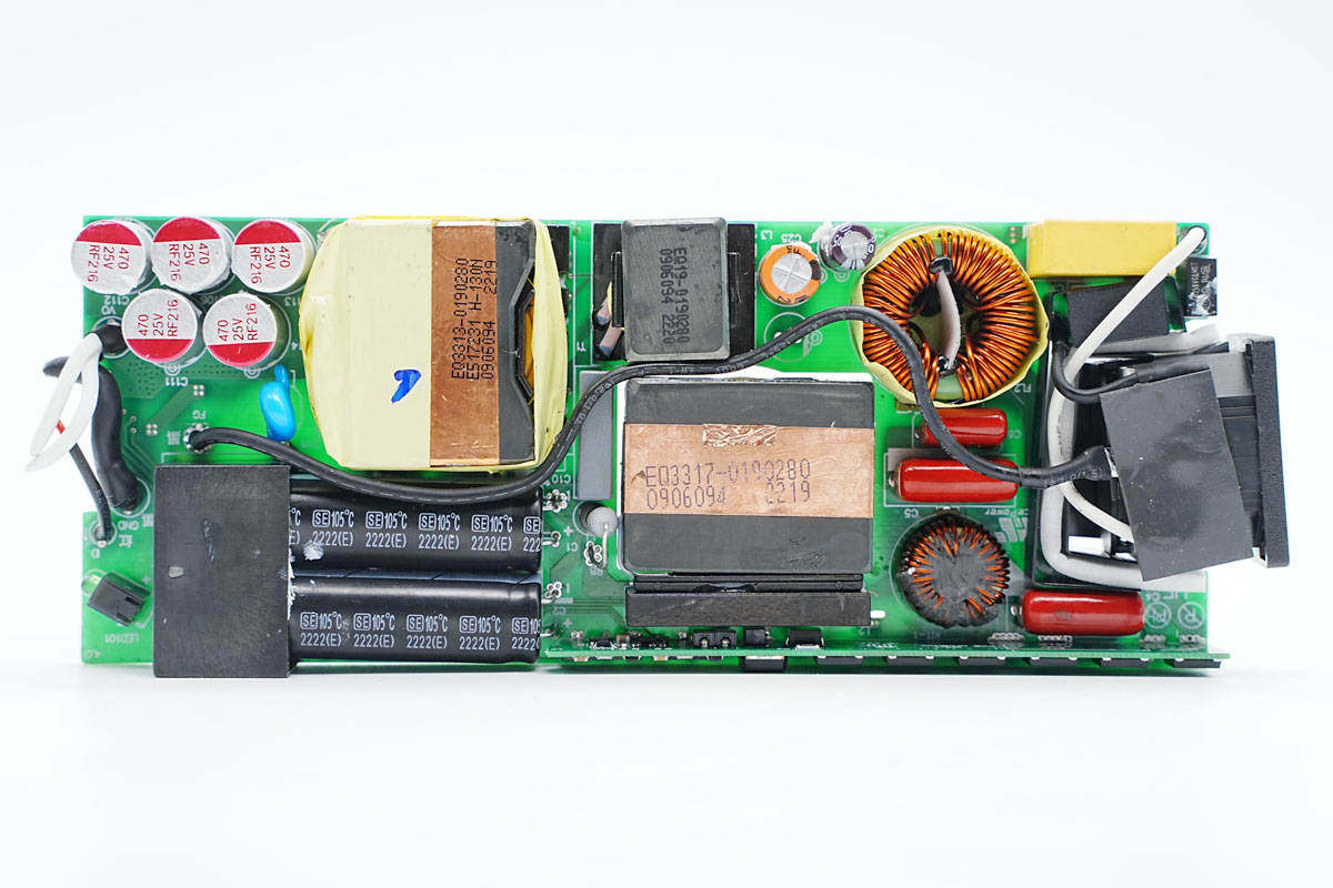 雷蛇笔记本氮化镓适配器,雷蛇330w氮化镓适配器