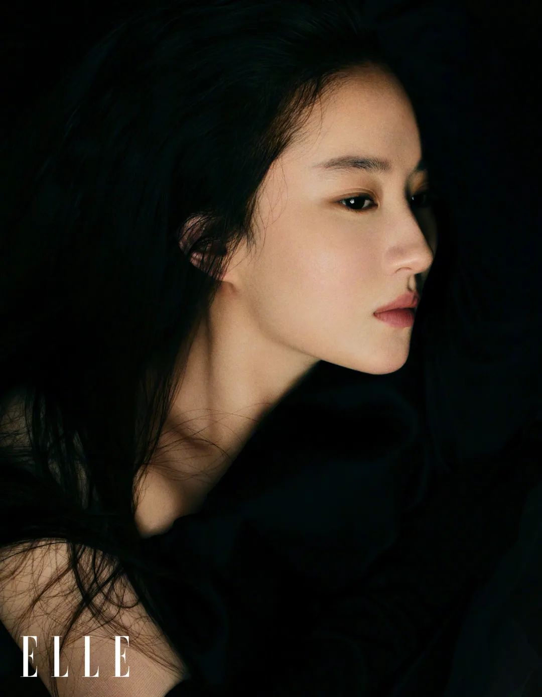 赵丽颖一头红发绚丽吸睛,赵丽颖红发造型