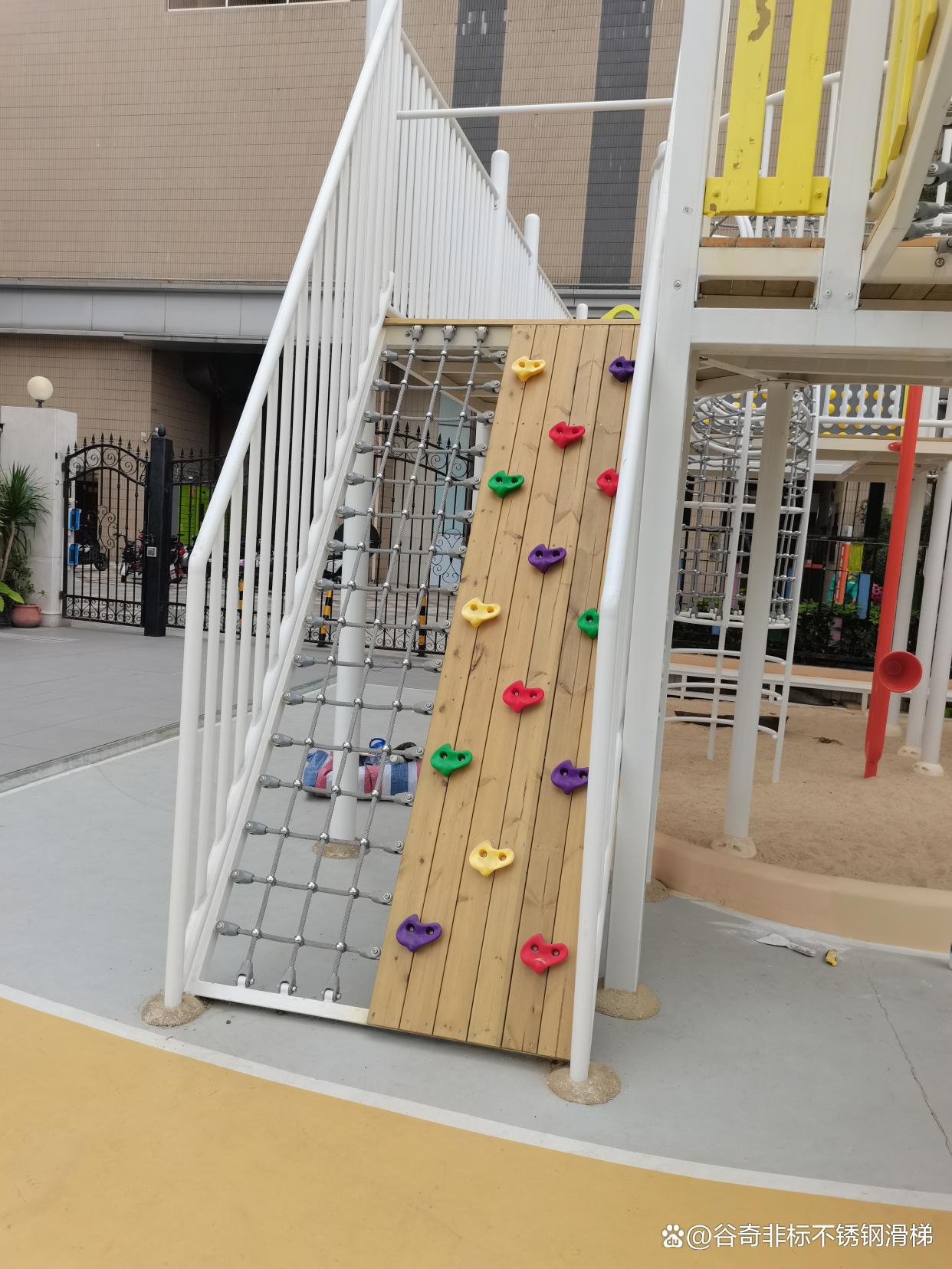 户外拓展游乐项目,儿童户外拓展游乐设施防腐木