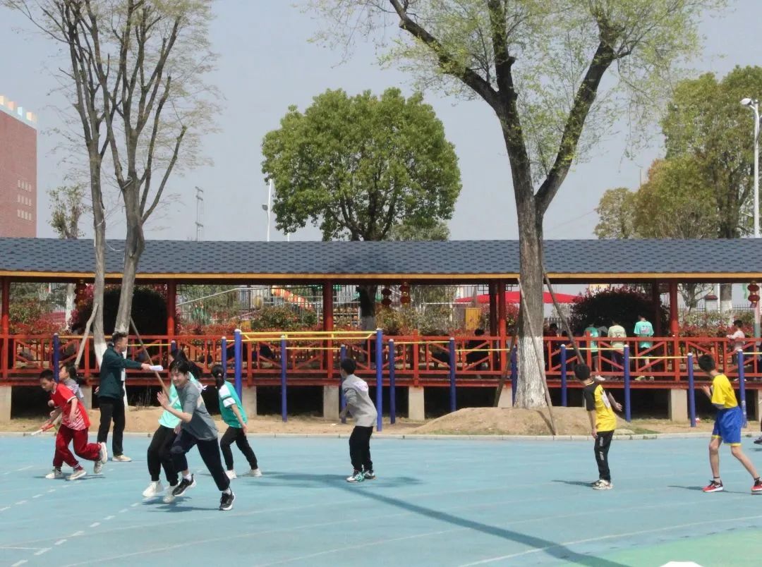 随县第三届“新华杯”中小学生运动会在炎帝学校举行