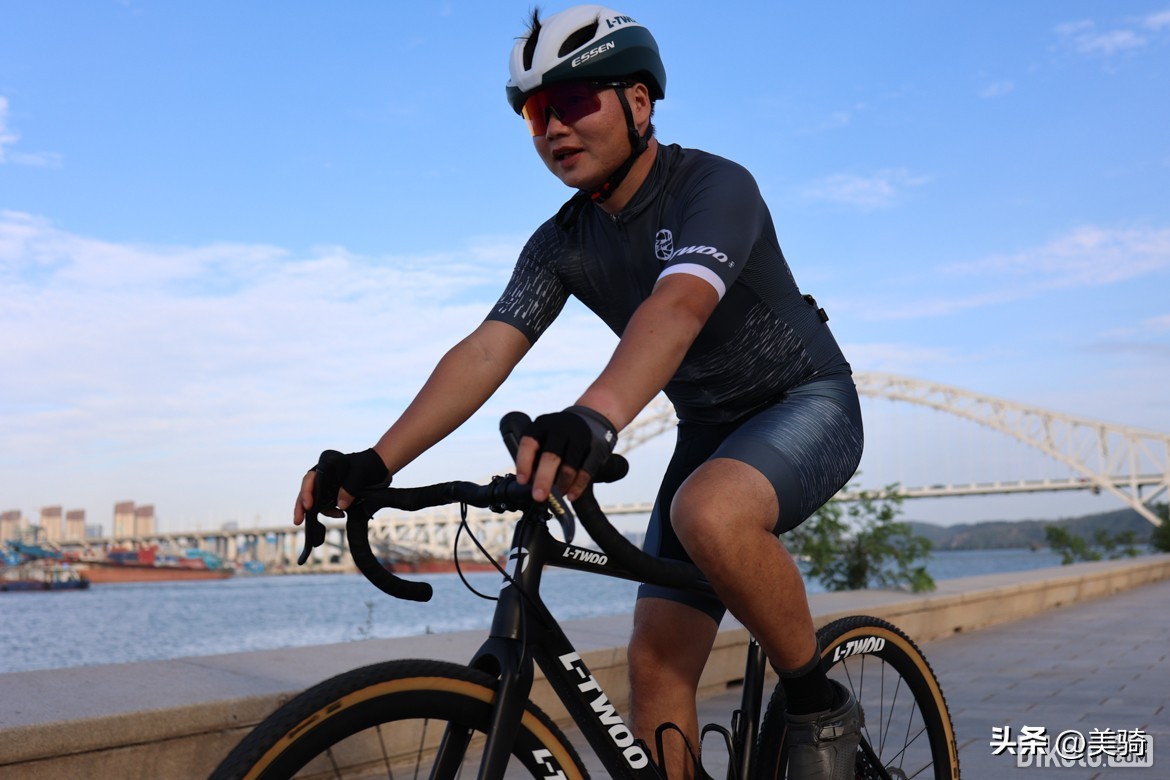 碳纤维公路车油压碟刹,公路碟刹碳纤维轮组推荐