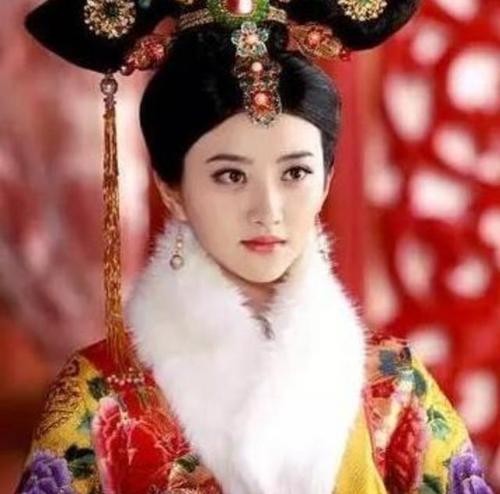 艳哉此雏，谁氏子也？