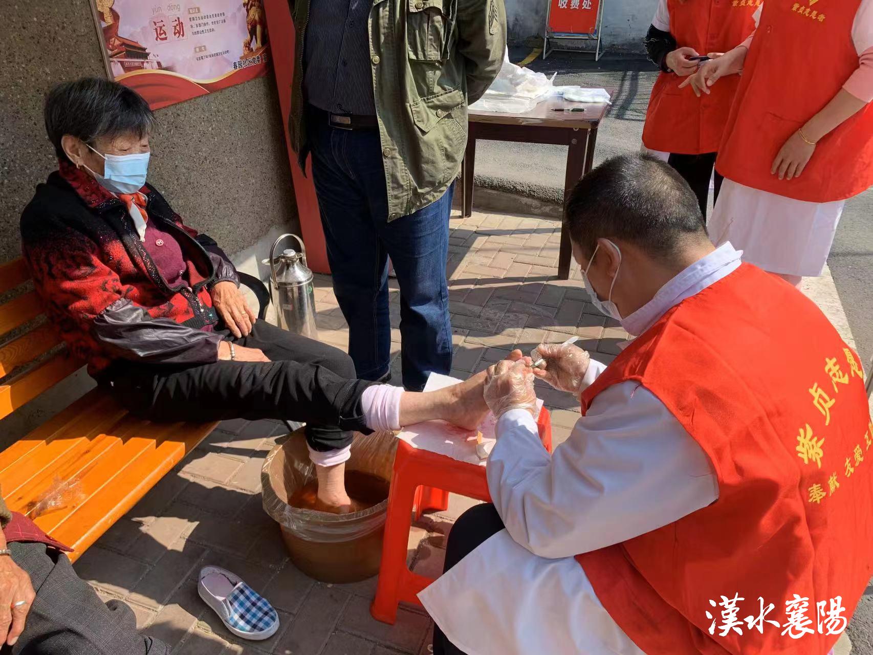 妈妈我来帮你洗脚广告,妈妈我来给你洗脚50字作文