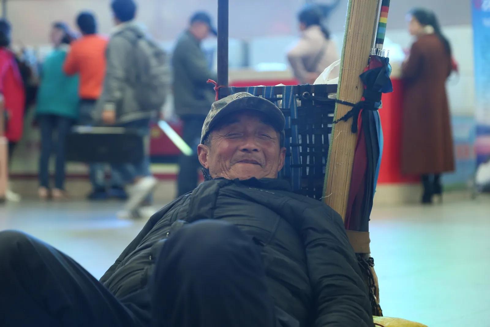 铁路部门给老人的五个福利,铁路局对60岁老人有什么新规