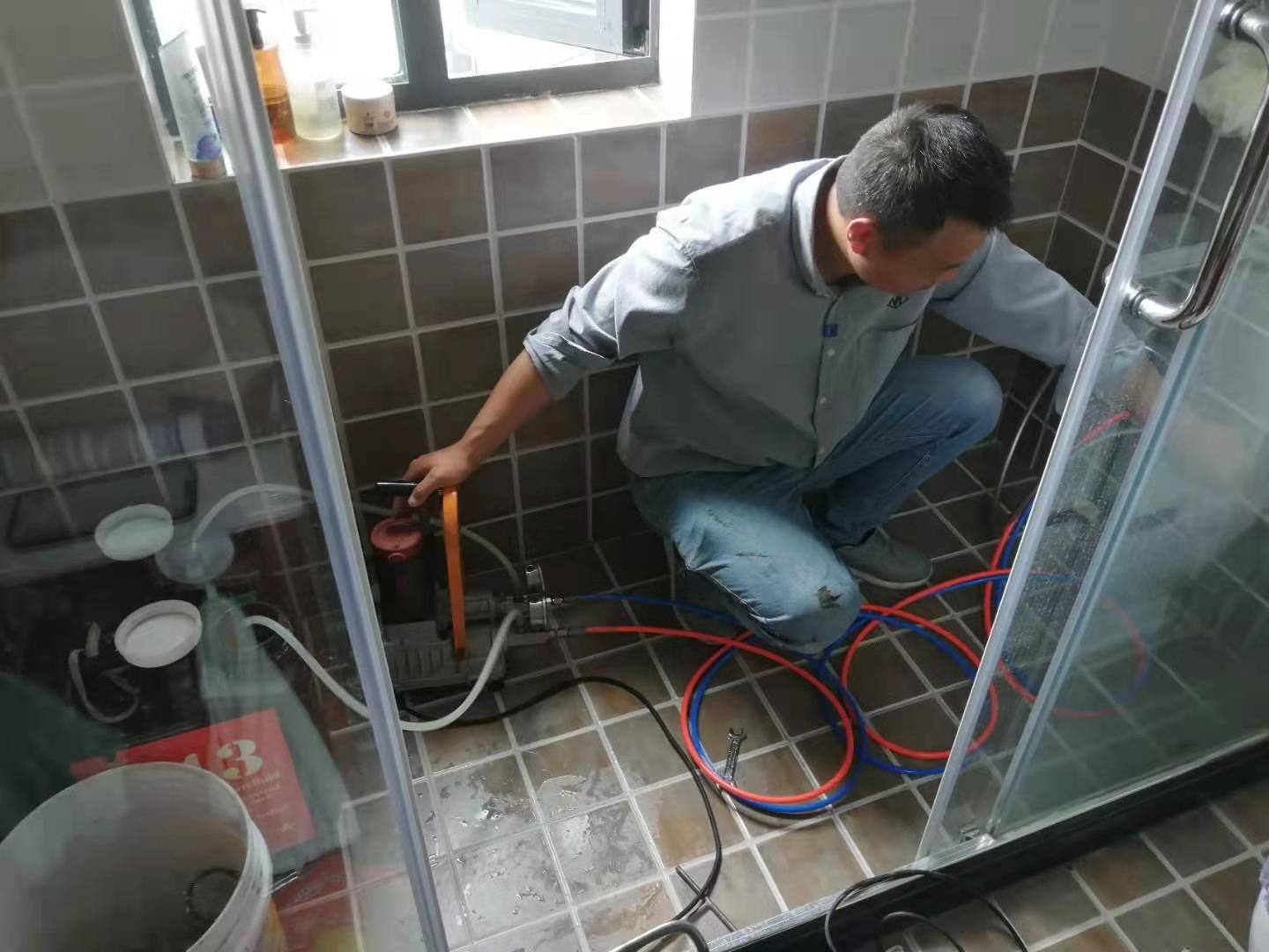 卫生间防水补漏方法哪家靠谱,卫生间防水补漏方法视频教程