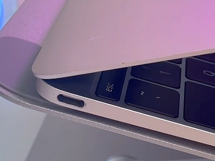 苹果笔记本hdmi投屏电视怎么设置,苹果电脑怎么用hdmi线投屏到电视