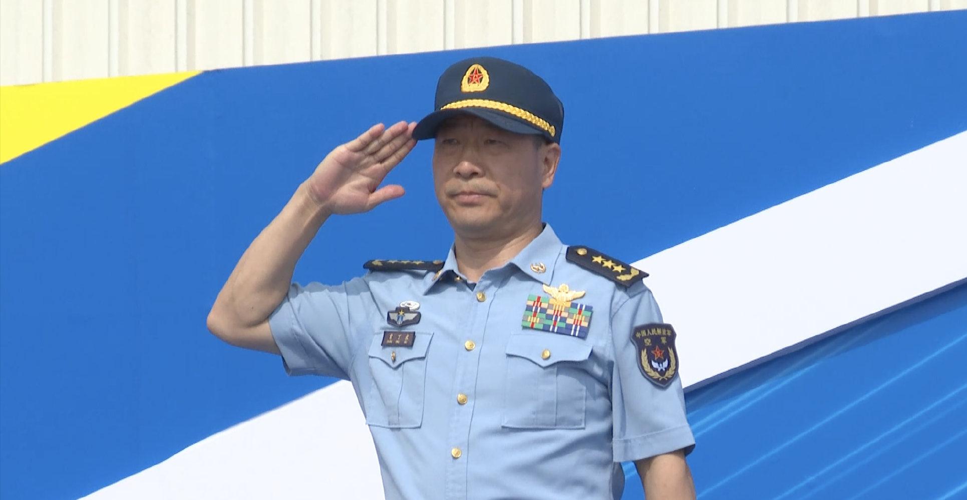 飞行员一般都是什么军衔,为什么飞行员军衔比较高