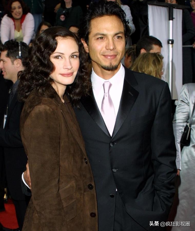 朱莉娅罗伯茨不断回头,朱莉娅罗伯茨永不妥协