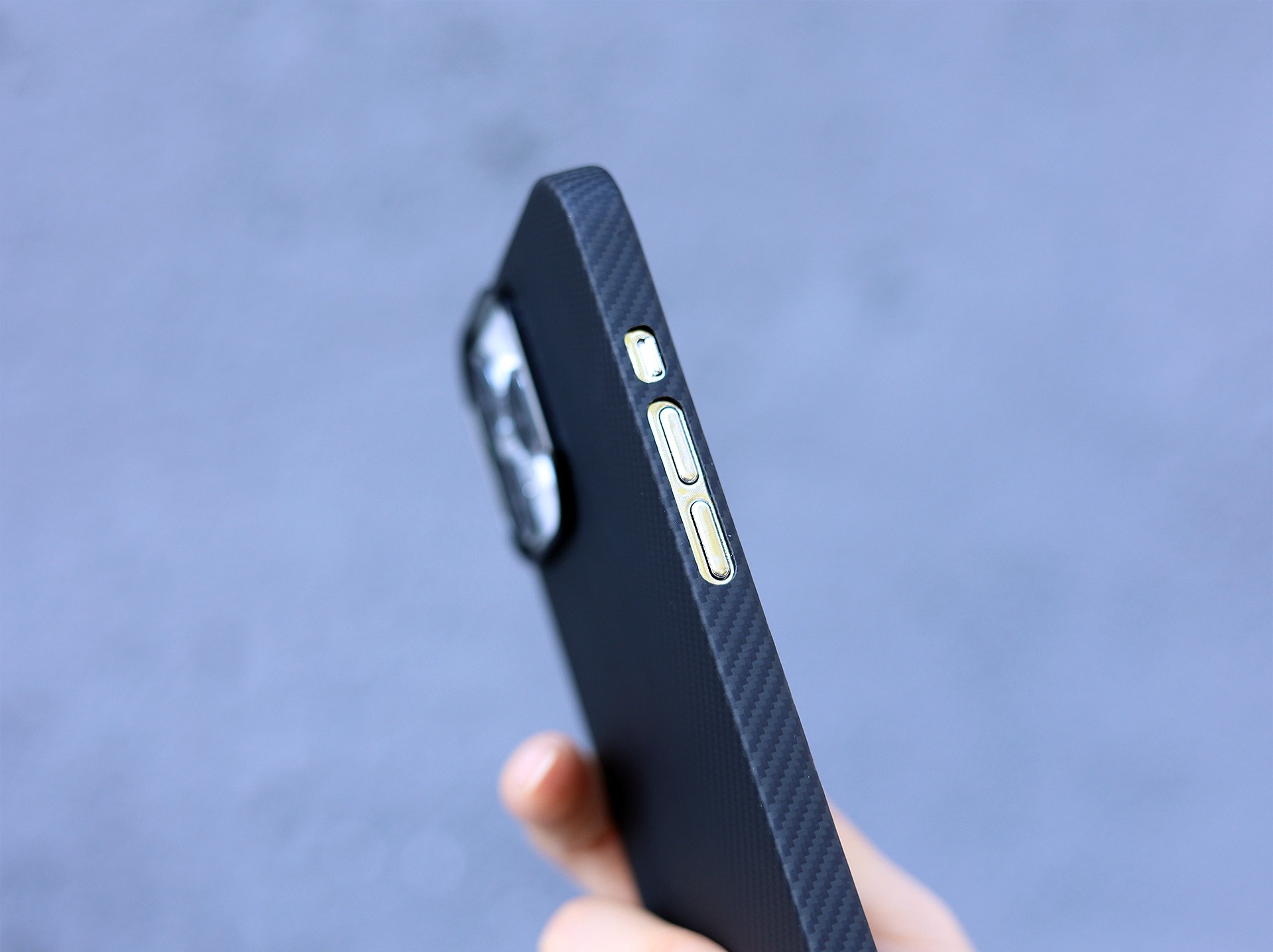 高颜值磁吸手机壳凯夫拉,高级感紫色凯夫拉手机壳