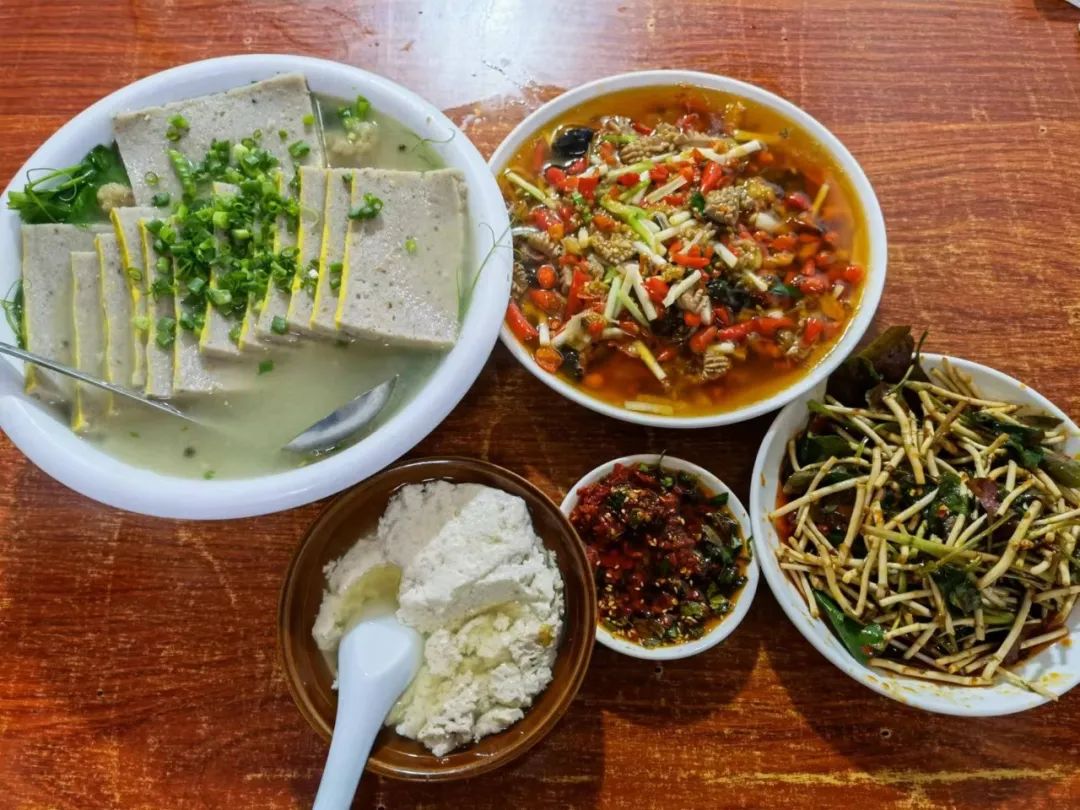 四川其他地方的人吃自贡菜,一个四川人吃四川菜